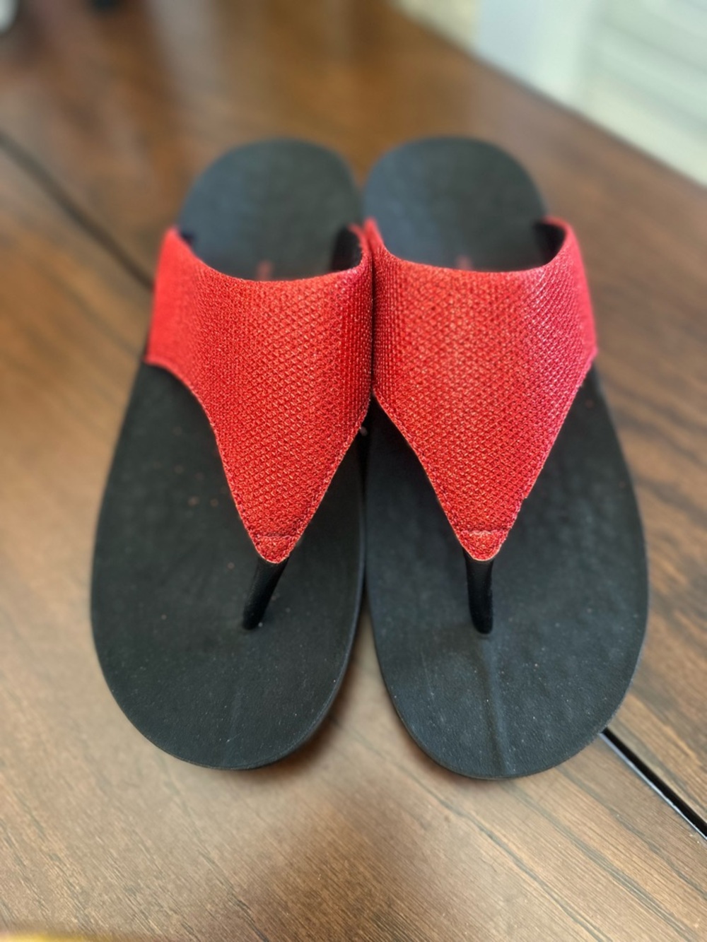 Aerothotic Red Fabric Thong Sandals with Arch support 9(40). BRAND NEW